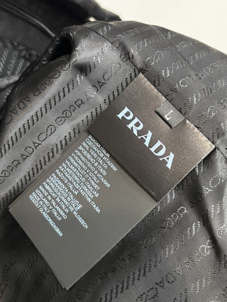 2025年12月16日入荷新作Pradaジャケット秋冬高品質/人気/ASB工場