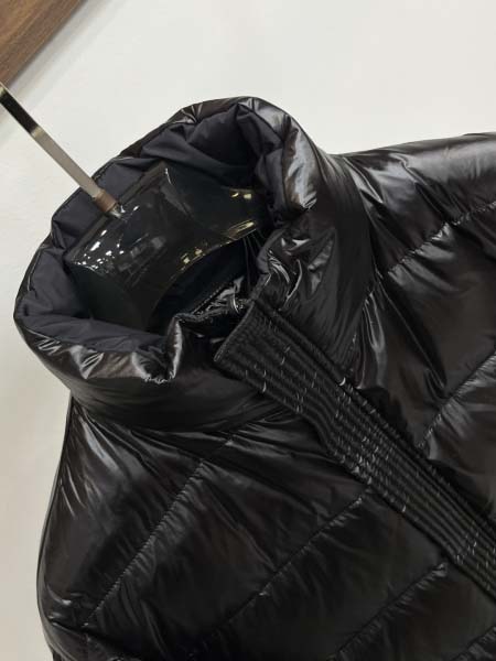 2025年12月16日入荷新作Pradaダウンジャケット秋冬高品質/人気/ASB工場