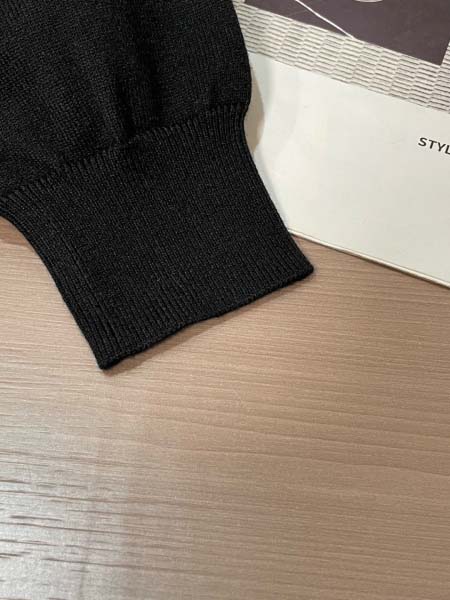 2025年11月18日秋冬新作Fendiニットのセーター高品質人気商品/XQY工場