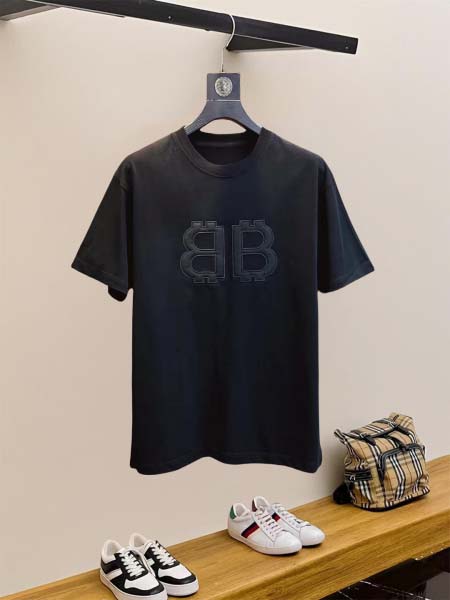2025年12月24日入荷秋冬新作BALENCIAGA半袖 tシャツ/XQY工場