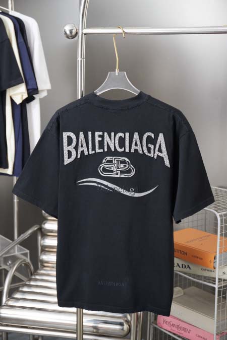 2025年12月24日入荷秋冬新作Balenciaga半袖 tシャツ/XQY工場