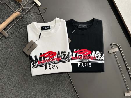 2025年12月24日入荷秋冬新作BALENCIAGA半袖 tシャツ/XQY工場