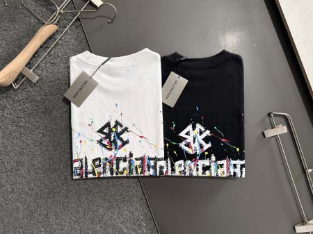 2025年12月24日入荷秋冬新作Balenciaga半袖 tシャツ/XQY工場