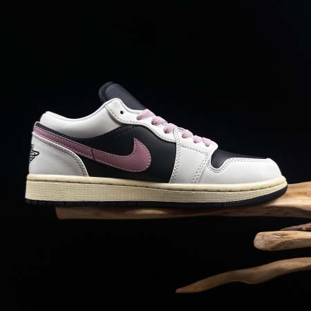 2025年12月25日入荷新品Jordan Air Jordan 1人気 スニーカー男女兼用/誕生日プレゼント/XH工場