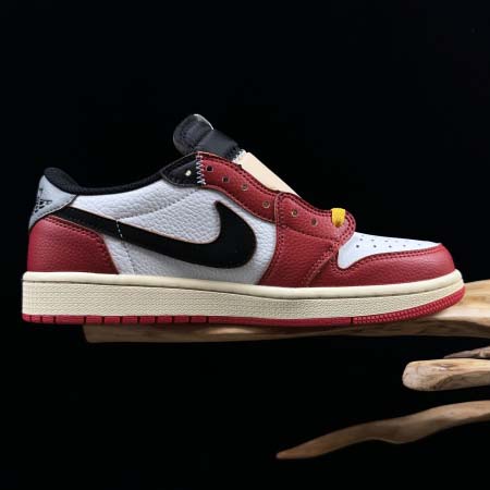 2025年12月25日入荷新品Nike Air Jordan 1 Retro Low OG人気 スニーカー男女兼用/誕生日プレゼント/XH工場