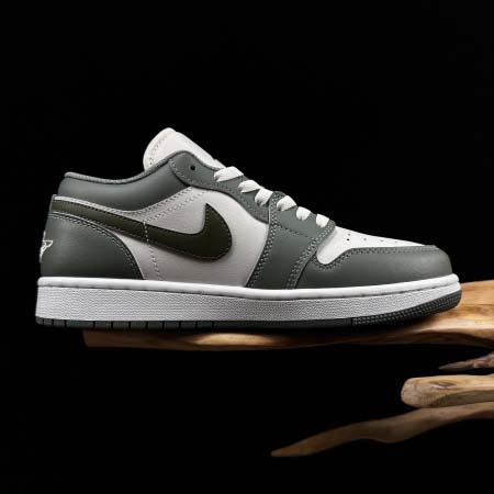 2025年12月25日入荷新品Jordan Air Jordan 1人気 スニーカー男女兼用/誕生日プレゼント/XH工場