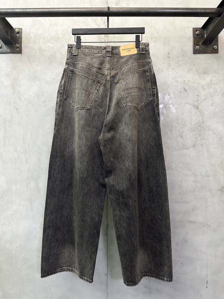 2025年12月29日秋冬新作Balenciagaパーカー高品質人気商品/誕生日プレゼント/FF工場