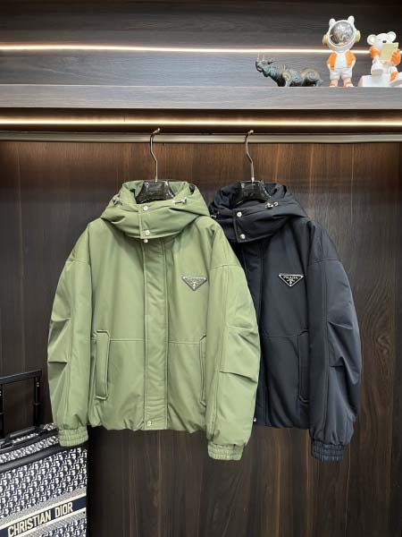 2025年12月16日入荷新作Pradaダウンジャケット秋冬...
