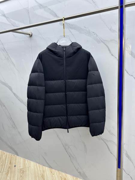 2025年12月16日入荷新作Monclerダウンジャケット...