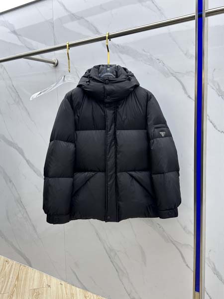 2025年12月16日入荷新作PRADAダウンジャケット秋冬...