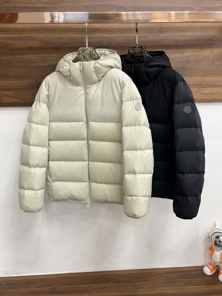 2025年12月16日入荷新作Monclerダウンジャケット...