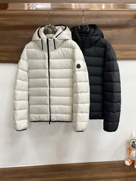 2025年12月16日入荷新作Monclerダウンジャケット...