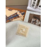 2025年11月18日秋冬新作Fendiニットのセーター高品質人気商品/XQY工場