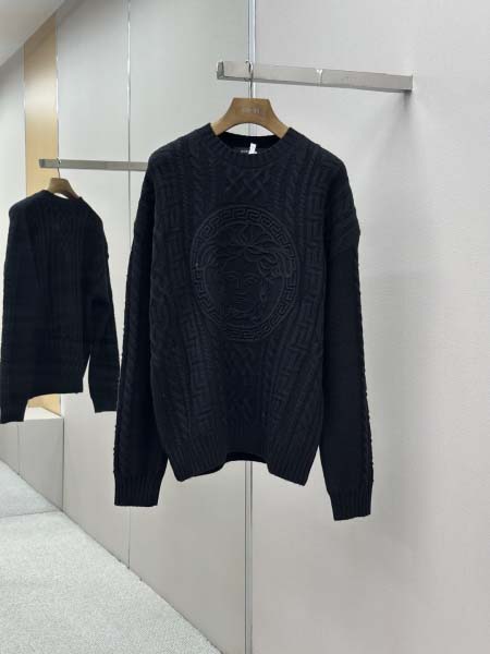 2025年11月18日秋冬新作VERSACEセーター人気商品...