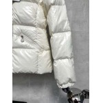 2025年11月18日秋冬新作Monclerダウンジャケット人気商品/XQY工場