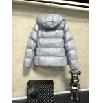 2025年11月18日秋冬新作Monclerダウンジャケット人気商品/XQY工場