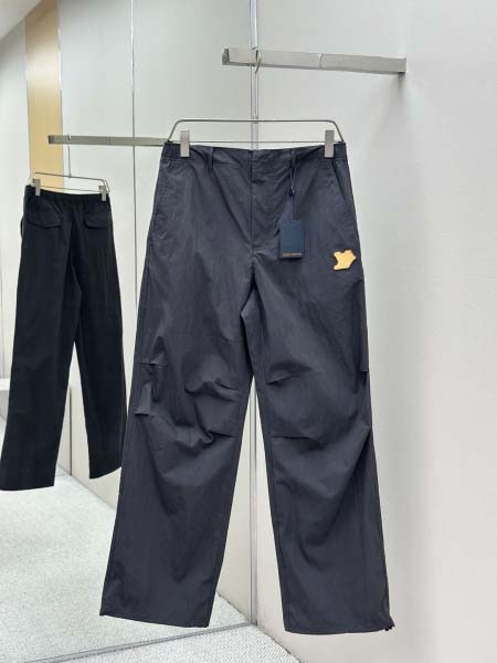 2025年11月19日秋冬新作Louis Vuittonズボ...