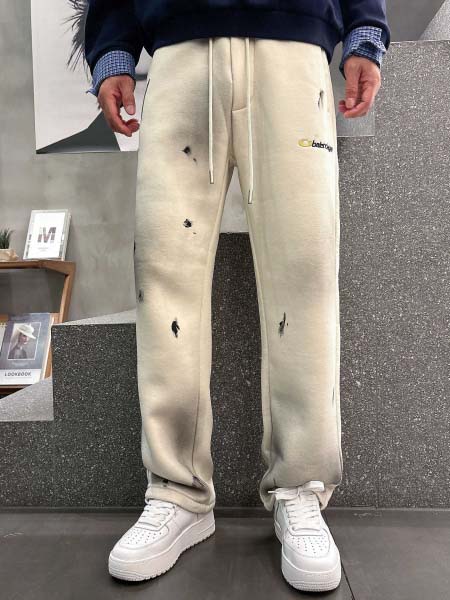 2025年11月19日秋冬新作Balenciagaスラックス...