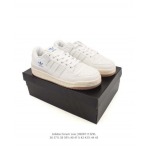 2025年12月25日入荷新品Adidas人気 スニーカー男女兼用/誕生日プレゼント/XH工場