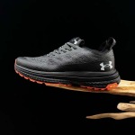 2025年12月25日入荷新品Under Armour人気 スニーカー男女兼用/誕生日プレゼント/XH工場