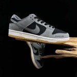 2025年12月25日入荷新品Nike Dunk SB Low“DARK SMOKE GREY”人気 スニーカー男女兼用/誕生日プレゼント/XH工場