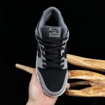 2025年12月25日入荷新品Nike Dunk SB Low“DARK SMOKE GREY”人気 スニーカー男女兼用/誕生日プレゼント/XH工場