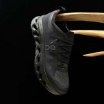 2025年12月25日入荷新品On Cloudtilt Moon人気 スニーカー男女兼用/誕生日プレゼント/XH工場