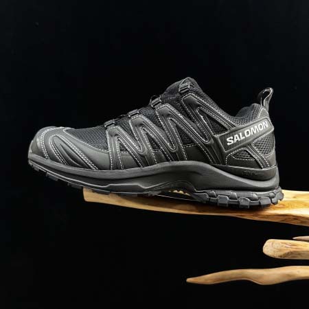 2025年12月25日入荷新品SALOMON人気 スニーカー...