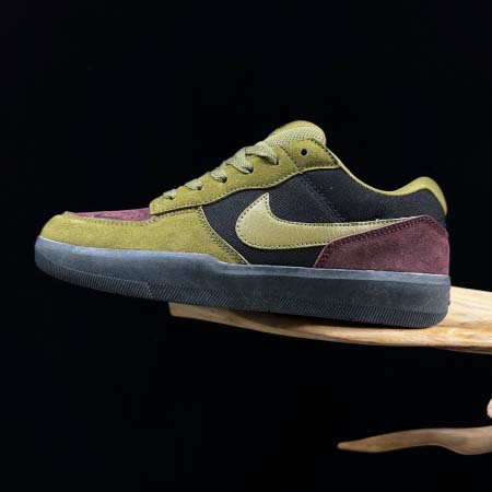 2025年12月25日入荷新品Nike SB Force 5...