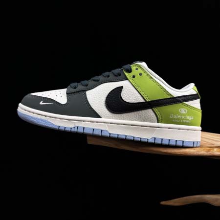 2025年12月25日入荷新品Nike Dunk Low R...