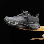 2025年12月25日入荷新品THE NORTH FACE人気 スニーカー男女兼用/誕生日プレゼント/XH工場