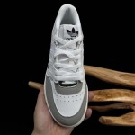 2025年12月25日入荷新品Adidas人気 スニーカー男女兼用/誕生日プレゼント/XH工場