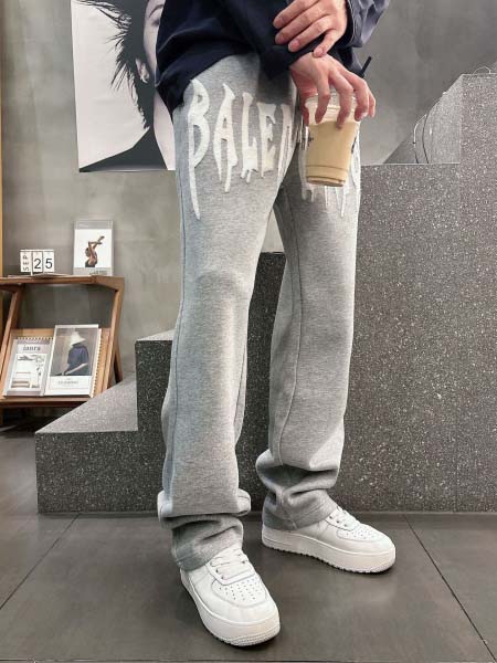 2025年12月26日秋冬新作Balenciagaスラックス...