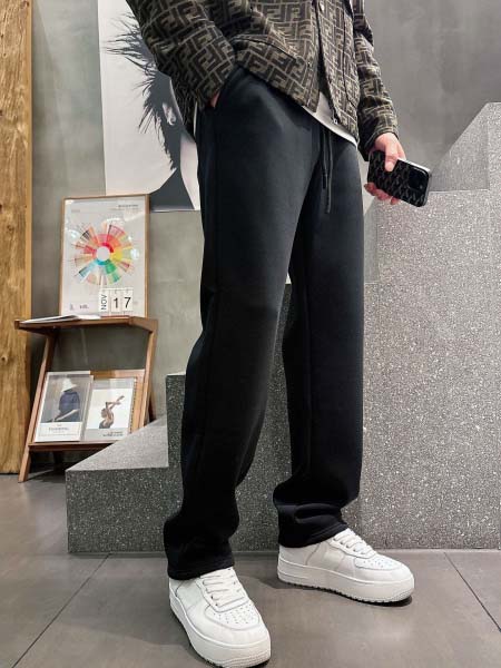 2025年12月26日秋冬新作Dior スラックス超厳選★入...