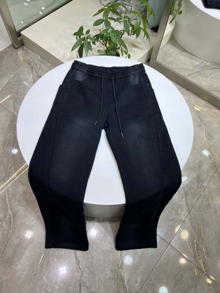 2025年12月26日秋冬新作Balenciagaスラックス...