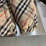 2025年12月29日秋冬新作Burberryダウンジャケット高品質人気商品/誕生日プレゼント/FF工場
