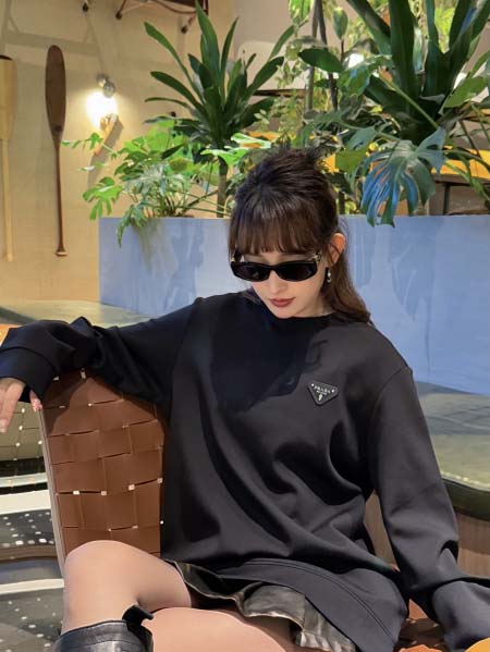 2025年12月29日秋冬新作Pradaスウェット高品質人気...