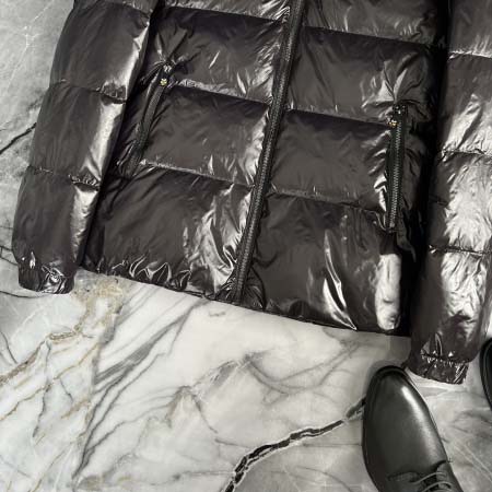 2026年1月2日新作FENDIダウンジャケット安い人気/TY工場