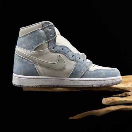 2026年1月9日入荷新品Nike Air Jordan 1 Retro High OG人気 スニーカー男女兼用/誕生日プレゼント/XH工場