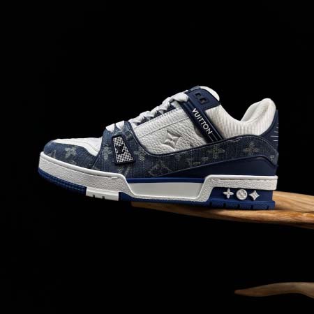 2026年1月9日入荷新品LV ARCH LIGHT SNEAKER人気 スニーカー男女兼用/誕生日プレゼント/XH工場