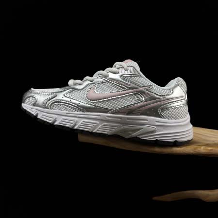 2026年1月9日入荷新品Nike Zoom Vomero 20人気 スニーカー男女兼用/誕生日プレゼント/XH工場