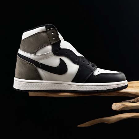 2026年1月10日入荷新品Air Jordan 1 Retro High OG AJ1人気 スニーカー男女兼用/誕生日プレゼント/XH工場