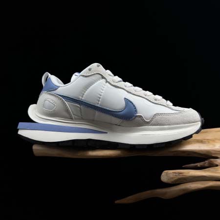 2026年1月10日入荷新品Sacai x Nike LDWaffle “Gorge Green”人気 スニーカー男女兼用/誕生日プレゼント/XH工場