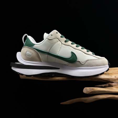 2026年1月10日入荷新品Sacai x Nike LDWaffle “Gorge Green”人気 スニーカー男女兼用/誕生日プレゼント/XH工場