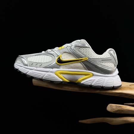 2026年1月10日入荷新品Nike V5 RNR人気 スニーカー男女兼用/誕生日プレゼント/XH工場