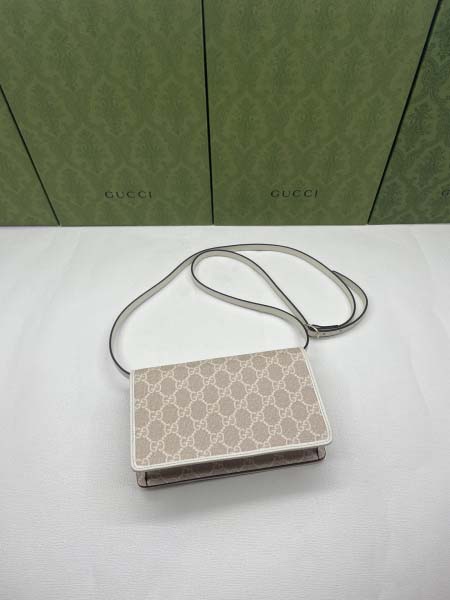 2026年1月13日新作高品質Gucciバッグ82068820*12.5*5cm/GQ工場