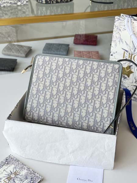 2026年1月13日新作高品質Diorバッグ 1535cm 26x19.5x7cm /GQ工場