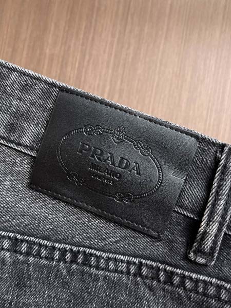 2026年1月15日新作Pradaジーパン高品質人気商品/誕生日プレゼント/FF工場