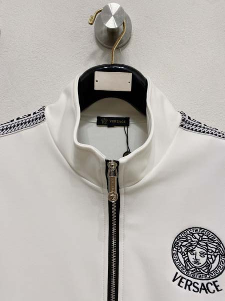 2026年1月30日入荷新作Versaceセット上下大人気 激安/zh工場