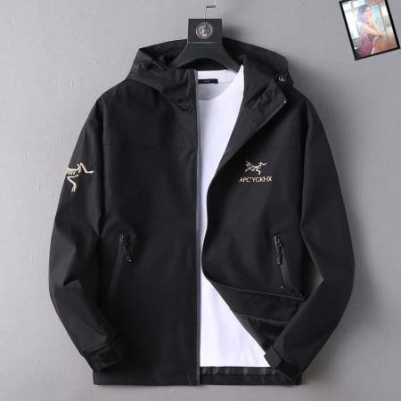 2026年1月3日ARCTERYX新作ジャケット人気商品/T...
